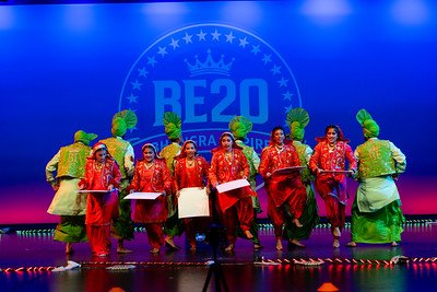 Bhangra Empire Sacramento class celebrating together at the Dance Off